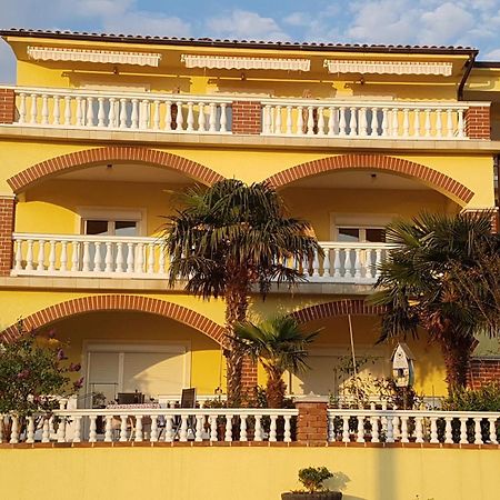 Bed & Breakfast Barbara Нови-Винодолски Экстерьер фото