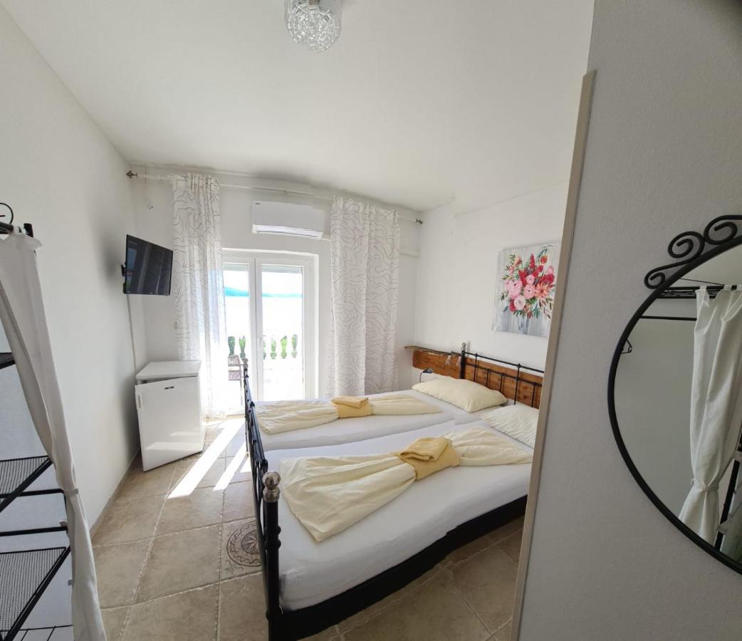 Bed & Breakfast Barbara Нови-Винодолски Экстерьер фото